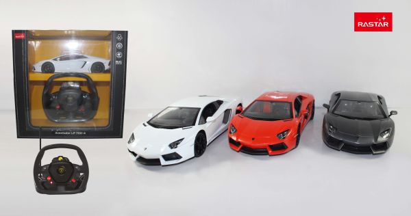 AUTO R/C 1:14 AVENTADOR LP700 WITH STEERING WHEEL CONTROLLER