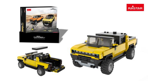 AUTO 1:30 HUMMER EV BRICKS/ASSAMLE CAR